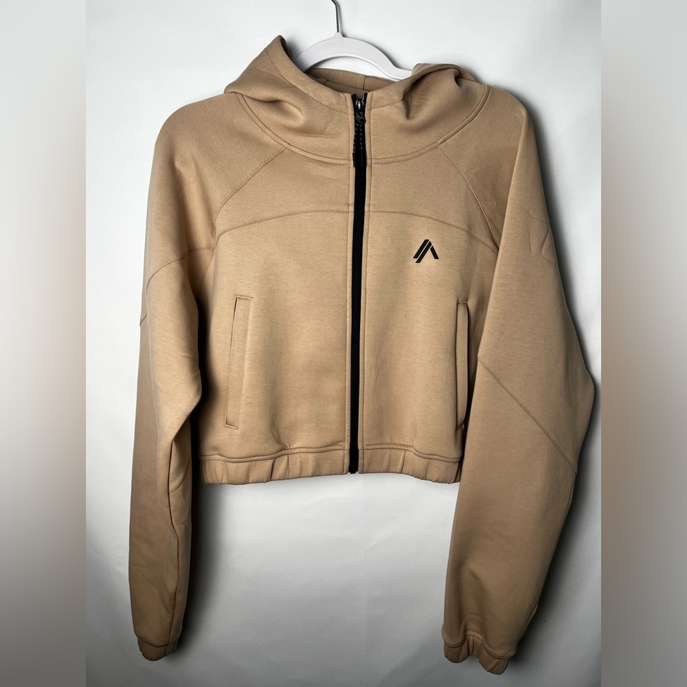 Alphalete ELMTS Crop Zip Jacket in a Carmel Beige Size L
